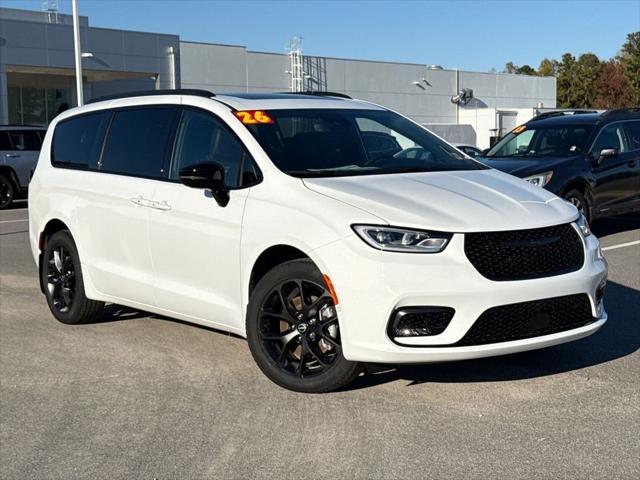 2026 Chrysler Pacifica PACIFICA LIMITED AWD