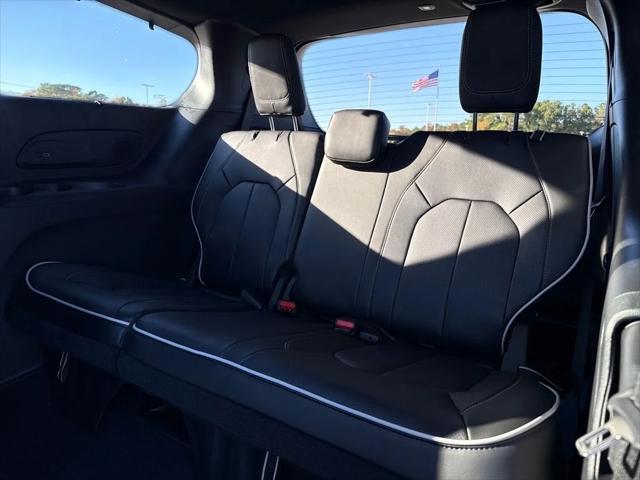 2026 Chrysler Pacifica Limited AWD