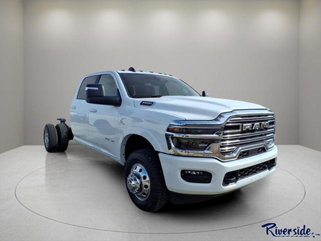 2026 RAM Ram 3500 Chassis Cab RAM 3500 BIG HORN CREW CAB CHASSIS 4X4 60 CA 2026 RAM Ram 3500 Chassis Cab RAM 3500 BIG HORN CREW CAB CHASSIS 4X4 60 CA