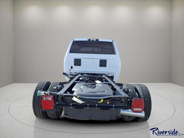 2026 RAM Ram 3500 Chassis Cab RAM 3500 BIG HORN CREW CAB CHASSIS 4X4 60 CA