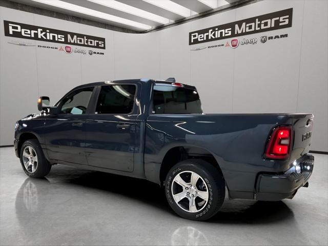2026 RAM Ram 1500 RAM 1500 EXPRESS CREW CAB 4X4 57 BOX