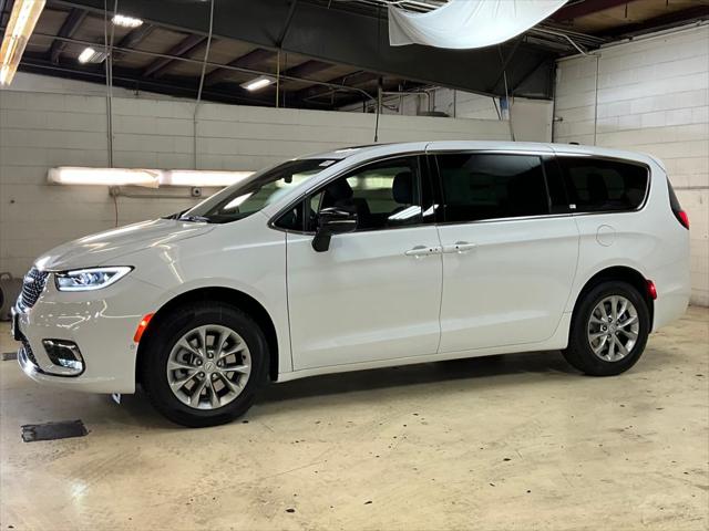 2026 Chrysler Pacifica PACIFICA LIMITED AWD