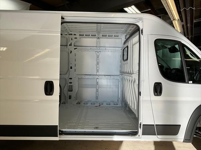 2025 RAM Ram ProMaster RAM PROMASTER 2500 TRADESMAN CARGO VAN HIGH ROOF 159 WB