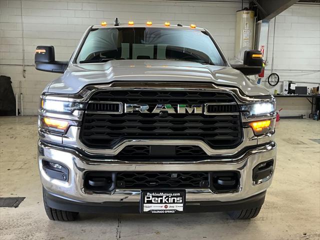 2026 RAM Ram 3500 RAM 3500 TRADESMAN CREW CAB 4X4 64 BOX
