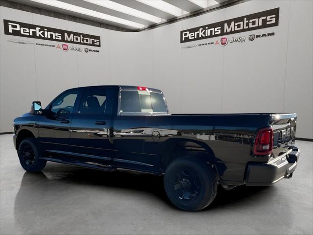 2026 RAM Ram 3500 RAM 3500 TRADESMAN CREW CAB 4X4 8 BOX