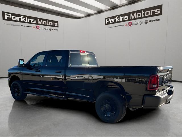 2026 RAM Ram 3500 RAM 3500 TRADESMAN CREW CAB 4X4 8 BOX