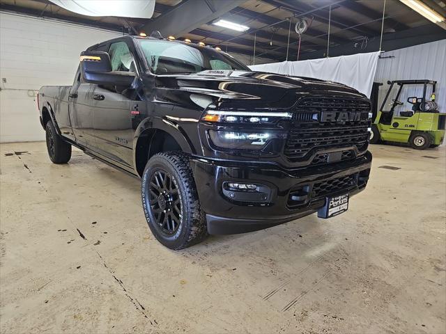 2026 RAM Ram 3500 RAM 3500 LIMITED CREW CAB 4X4 8 BOX
