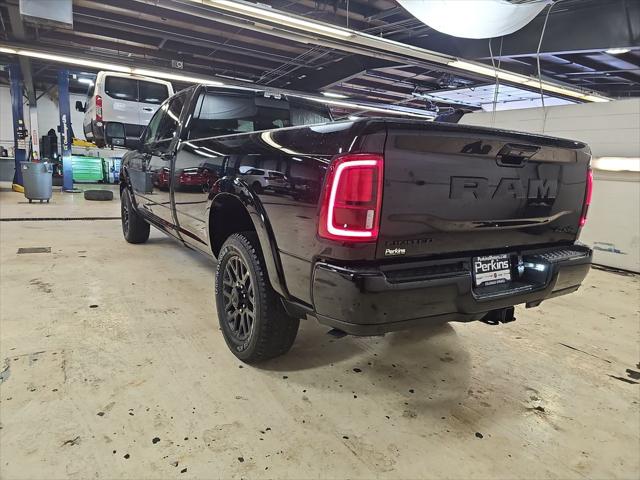 2026 RAM Ram 3500 RAM 3500 LIMITED CREW CAB 4X4 8 BOX