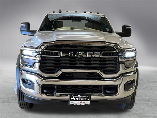 2026 RAM Ram 5500 Chassis Cab RAM 5500 TRADESMAN CHASSIS CREW CAB 4X4 60 CA