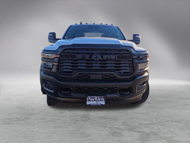 2026 RAM Ram 5500 Chassis Cab RAM 5500 TRADESMAN CHASSIS CREW CAB 4X4 84 CA