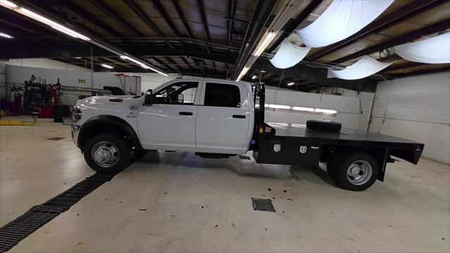 2026 RAM Ram 5500 Chassis Cab RAM 5500 TRADESMAN CHASSIS CREW CAB 4X4 84 CA