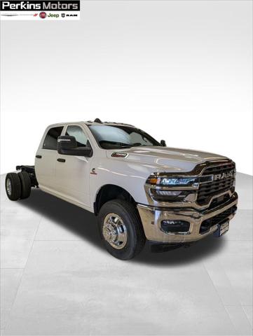 2026 RAM Ram 3500 Chassis Cab RAM 3500 TRADESMAN CREW CAB CHASSIS 4X4 60 CA 2026 RAM Ram 3500 Chassis Cab RAM 3500 TRADESMAN CREW CAB CHASSIS 4X4 60 CA
