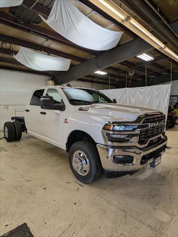 2026 RAM Ram 3500 Chassis Cab RAM 3500 TRADESMAN CREW CAB CHASSIS 4X4 60 CA