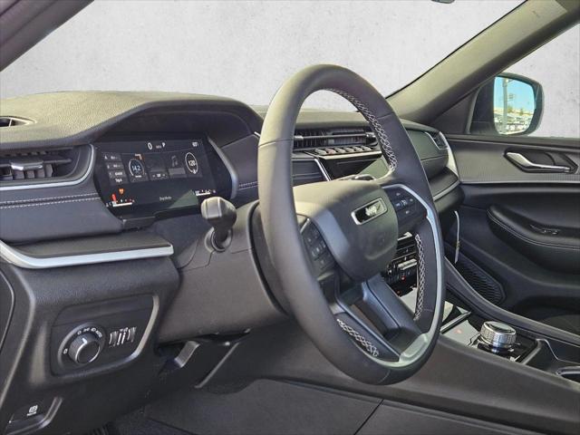 2025 Jeep Grand Cherokee GRAND CHEROKEE LAREDO X 4X2 2025 Jeep Grand Cherokee GRAND CHEROKEE LAREDO X 4X2