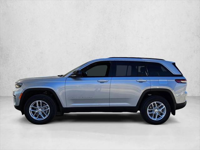 2025 Jeep Grand Cherokee Laredo X 4x4