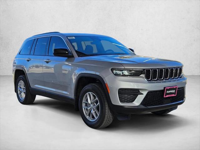 2025 Jeep Grand Cherokee Laredo X 4x4