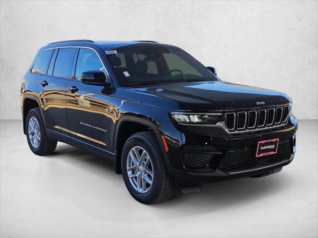 2025 Jeep Grand Cherokee Laredo X 4x4