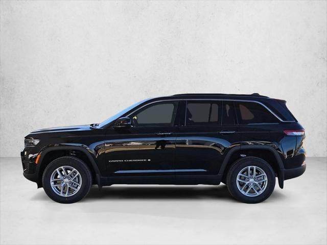 2025 Jeep Grand Cherokee Laredo X 4x4