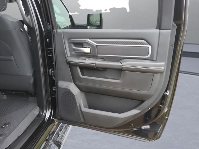 2026 Ram 3500 Big Horn Crew Cab 4x4 6'4" Box