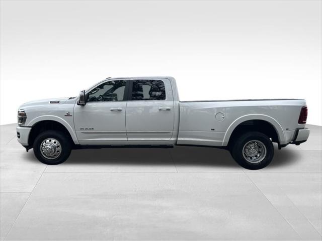 2026 RAM Ram 3500 RAM 3500 LIMITED CREW CAB 4X4 8 BOX 2026 RAM Ram 3500 RAM 3500 LIMITED CREW CAB 4X4 8 BOX