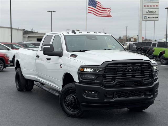 2026 RAM Ram 3500 RAM 3500 TRADESMAN CREW CAB 4X4 8 BOX 2026 RAM Ram 3500 RAM 3500 TRADESMAN CREW CAB 4X4 8 BOX