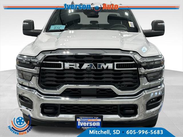 2026 RAM Ram 3500 Chassis Cab RAM 3500 TRADESMAN CREW CAB CHASSIS 4X4 60 CA 2026 RAM Ram 3500 Chassis Cab RAM 3500 TRADESMAN CREW CAB CHASSIS 4X4 60 CA