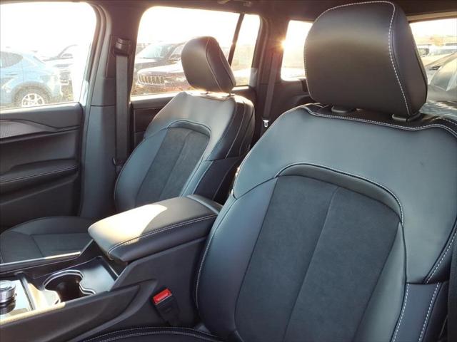 2025 Jeep Grand Cherokee Altitude X 4x4