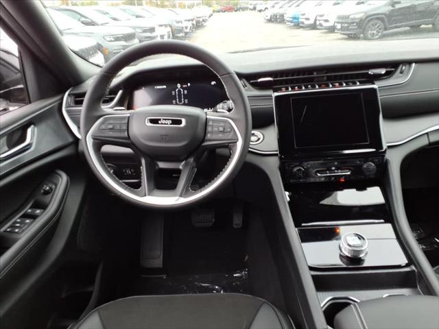 2025 Jeep Grand Cherokee Altitude X 4x4