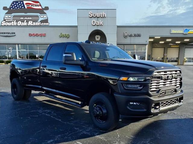 2026 RAM Ram 3500 RAM 3500 TRADESMAN CREW CAB 4X4 8 BOX