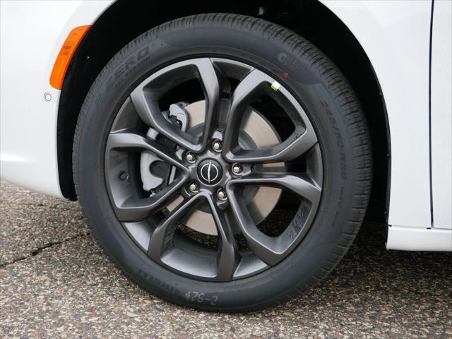 2026 Chrysler Pacifica Select AWD