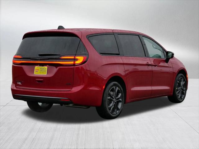 2026 Chrysler Pacifica Select AWD