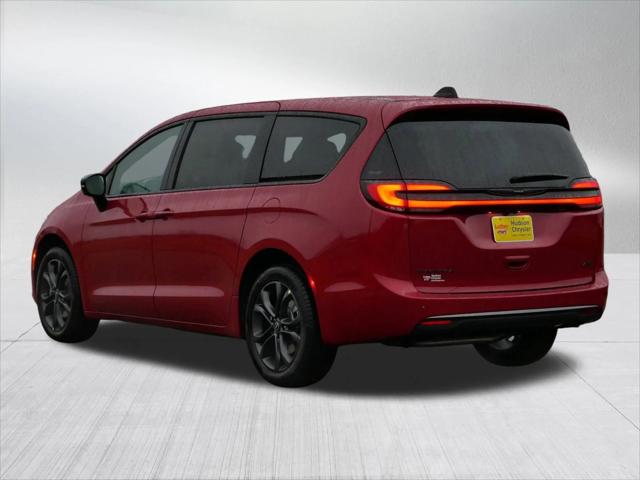 2026 Chrysler Pacifica Select AWD