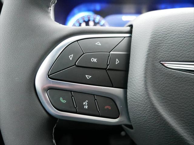 2026 Chrysler Pacifica Select AWD
