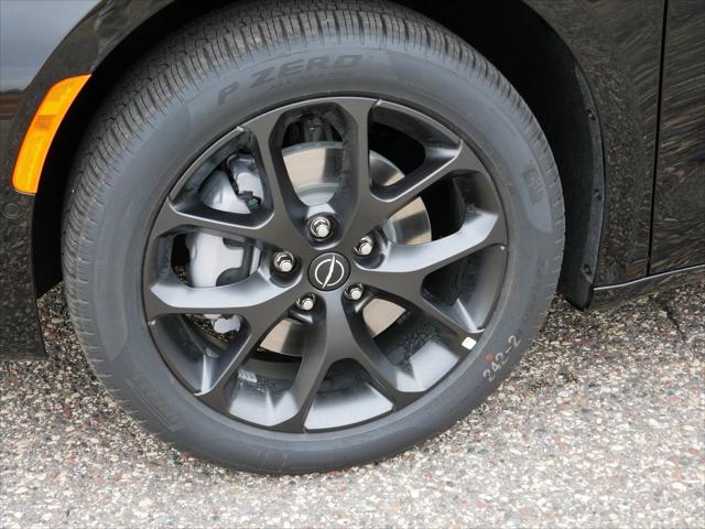2026 Chrysler Pacifica Limited AWD