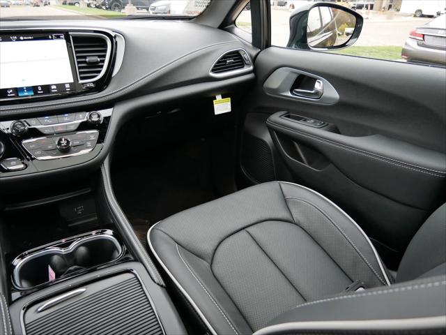 2026 Chrysler Pacifica Limited AWD