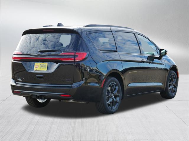 2026 Chrysler Pacifica PACIFICA LIMITED AWD