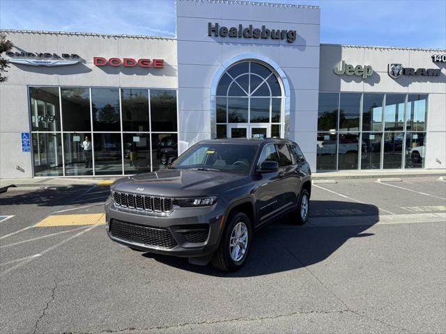 2025 Jeep Grand Cherokee GRAND CHEROKEE LAREDO X 4X2