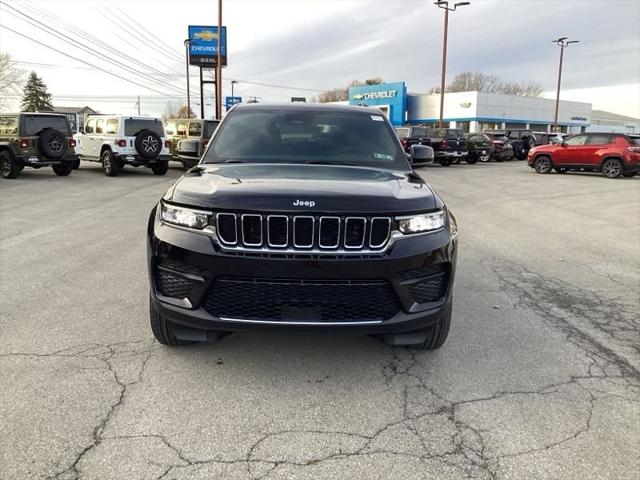 2025 Jeep Grand Cherokee GRAND CHEROKEE LAREDO X 4X4