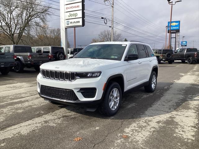 2025 Jeep Grand Cherokee GRAND CHEROKEE LAREDO X 4X4 2025 Jeep Grand Cherokee GRAND CHEROKEE LAREDO X 4X4