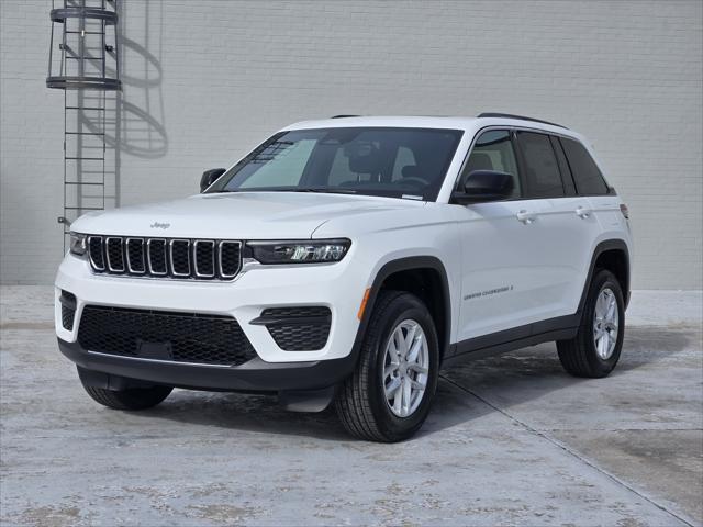 2025 Jeep Grand Cherokee GRAND CHEROKEE LAREDO X 4X2