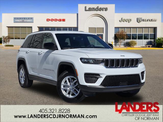 2025 Jeep Grand Cherokee GRAND CHEROKEE LAREDO X 4X4