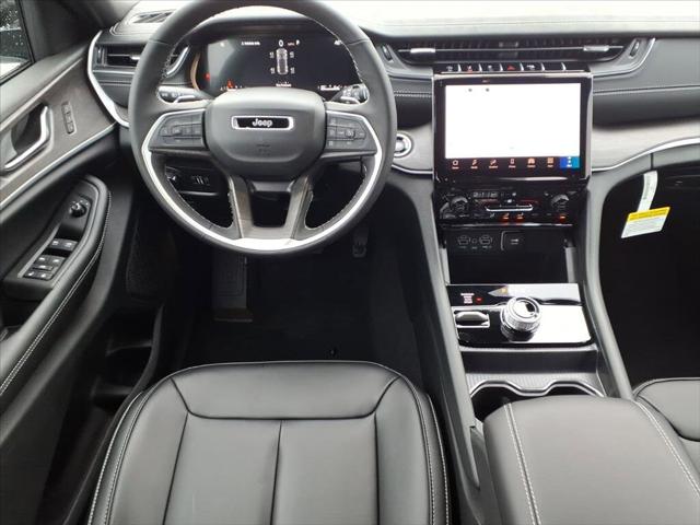 2025 Jeep Grand Cherokee GRAND CHEROKEE LIMITED 4X4 2025 Jeep Grand Cherokee GRAND CHEROKEE LIMITED 4X4