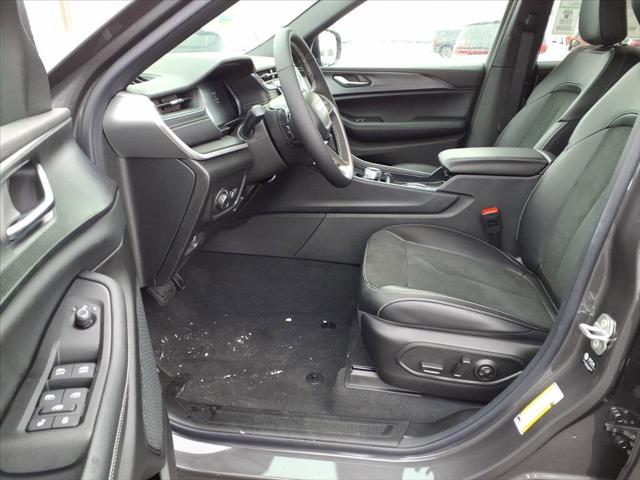 2025 Jeep Grand Cherokee Altitude X 4x4