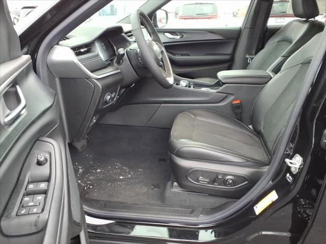 2025 Jeep Grand Cherokee Altitude X 4x4