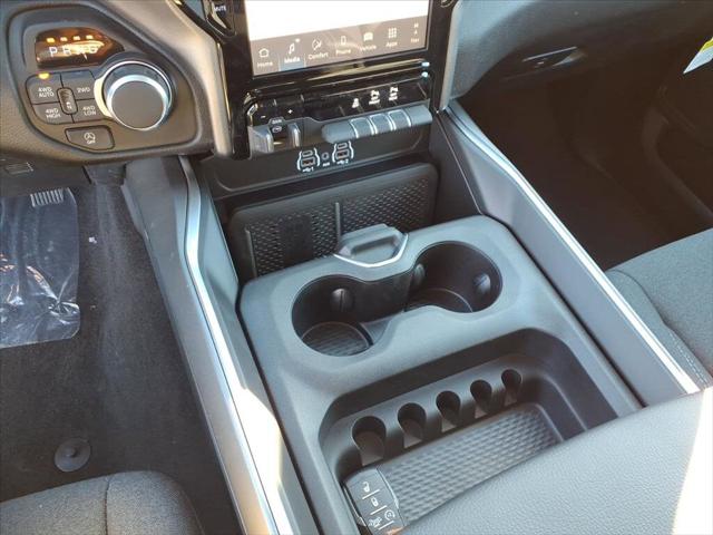 2026 Ram 1500 Big Horn Crew Cab 4x4 5'7" Box