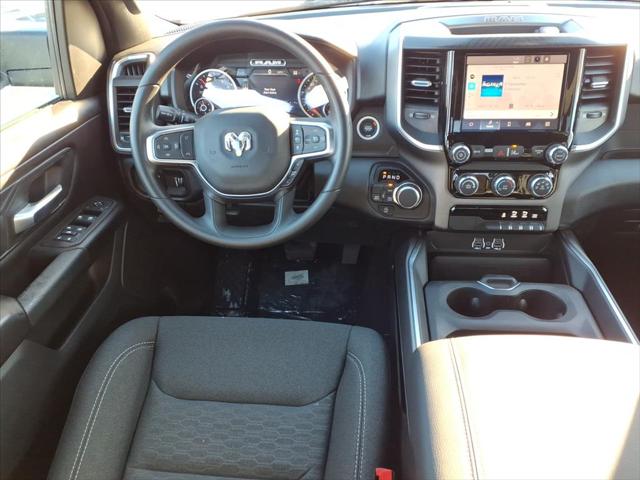 2026 RAM Ram 1500 RAM 1500 EXPRESS CREW CAB 4X4 57 BOX 2026 RAM Ram 1500 RAM 1500 EXPRESS CREW CAB 4X4 57 BOX