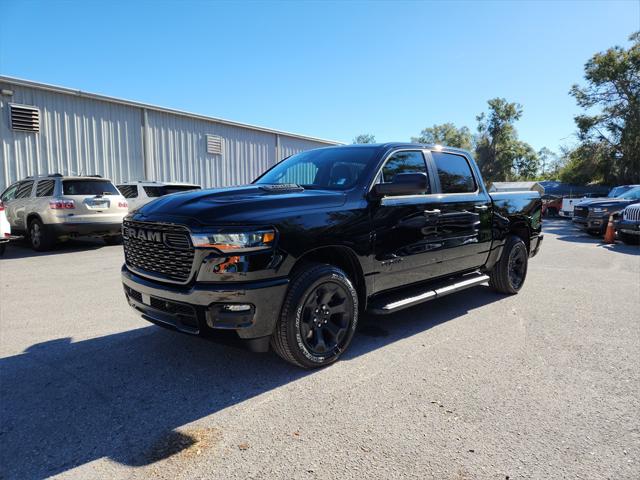 2026 RAM Ram 1500 RAM 1500 EXPRESS CREW CAB 4X4 57 BOX