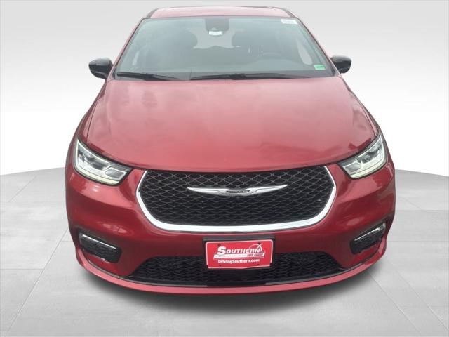 2026 Chrysler Pacifica PACIFICA SELECT AWD