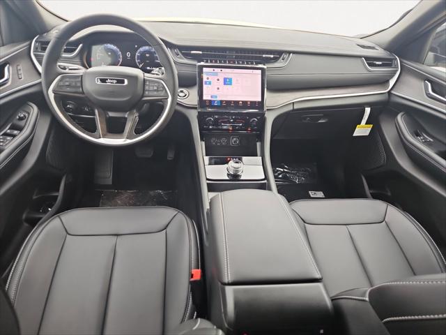 2025 Jeep Grand Cherokee GRAND CHEROKEE L LIMITED 4X2