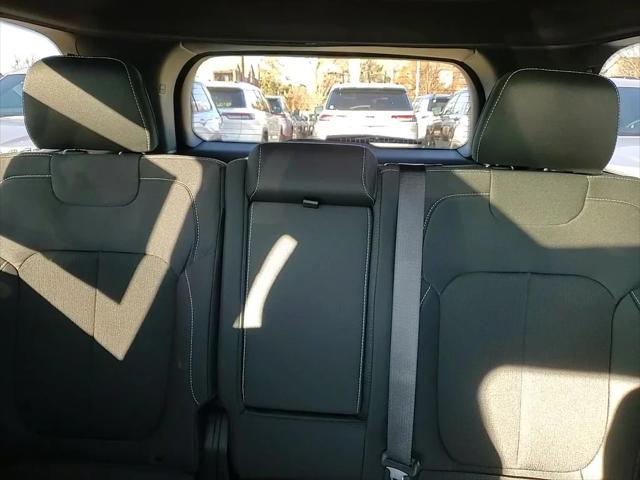 2025 Jeep Grand Cherokee Laredo X 4x4